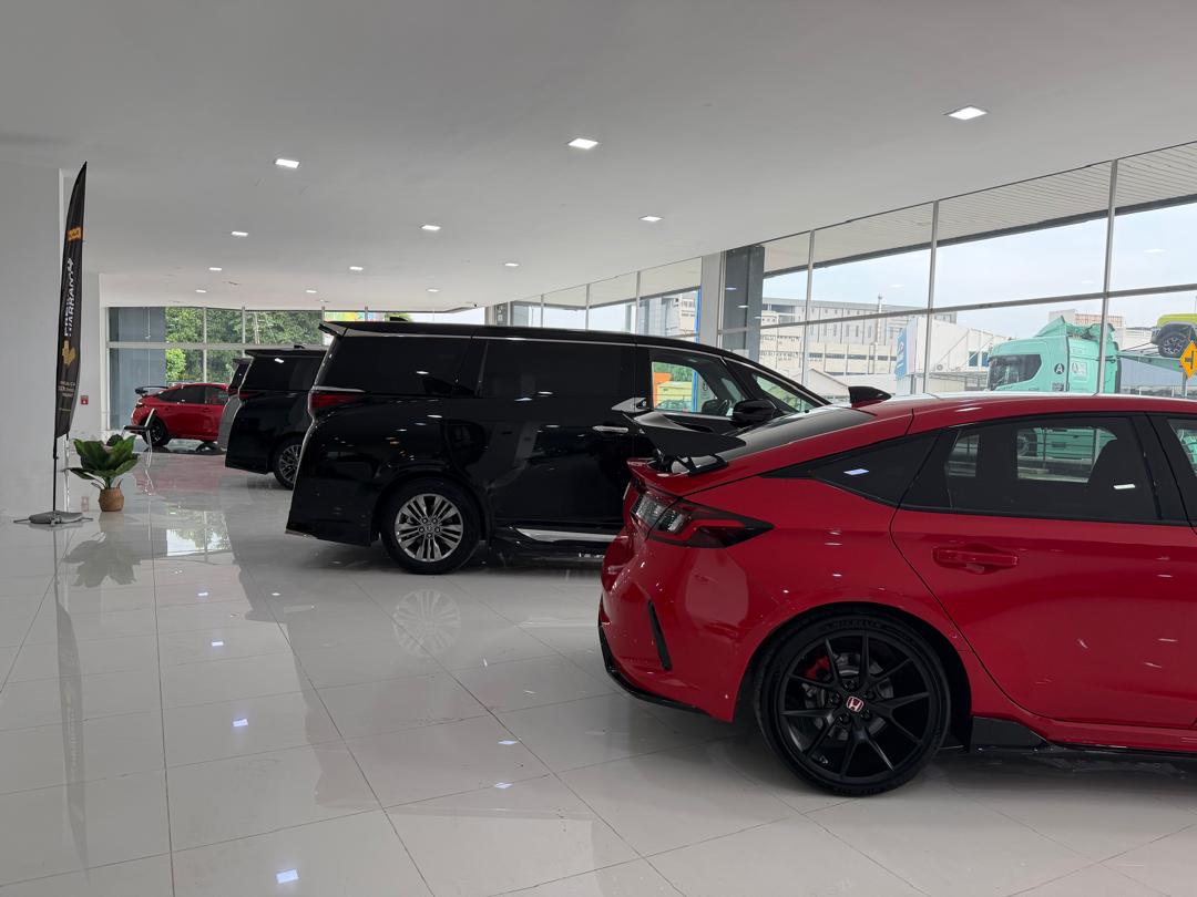 Rear view of ZG Autotrade reconditioned vehicle collection